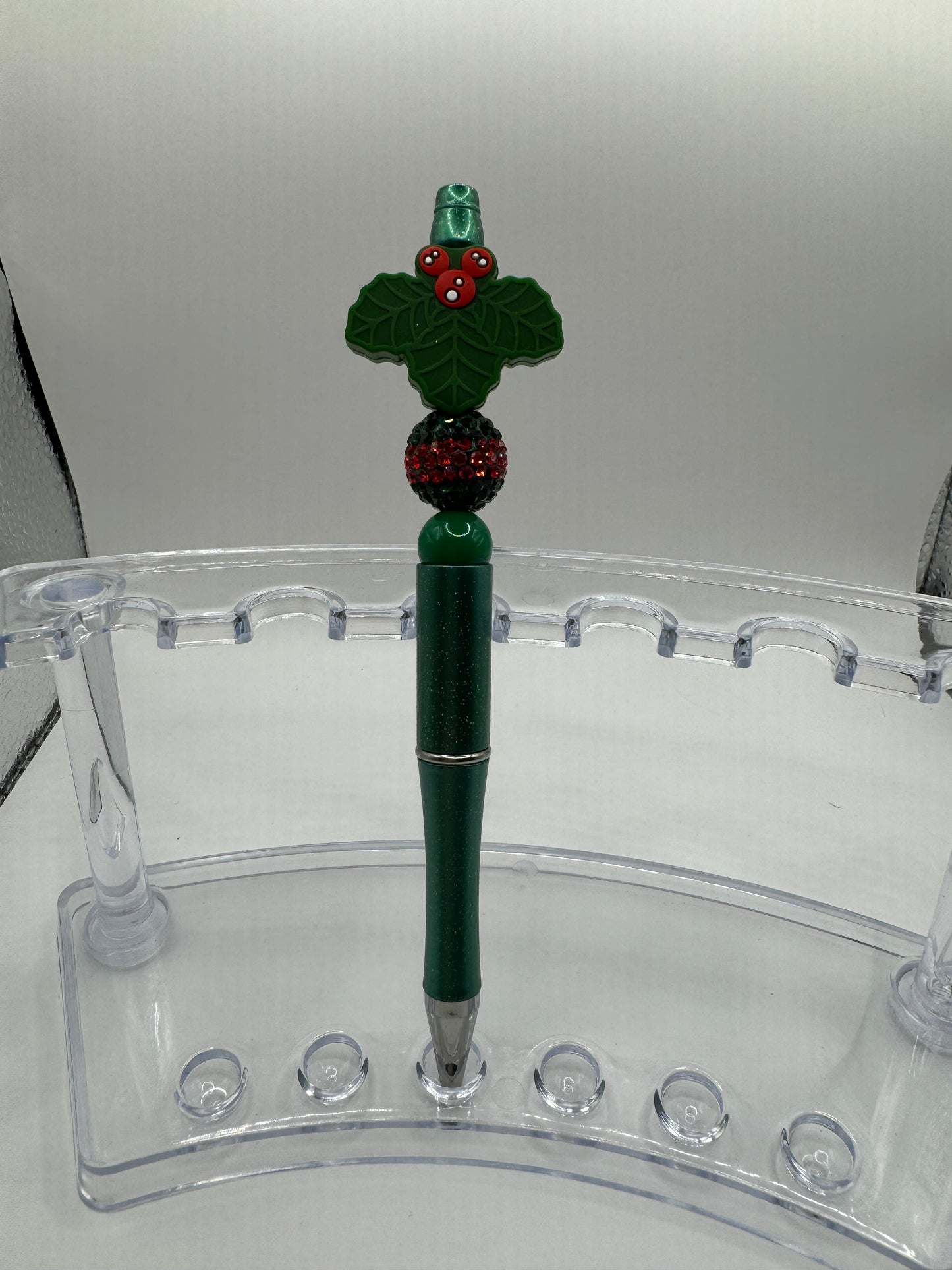 Holly Plant Pen