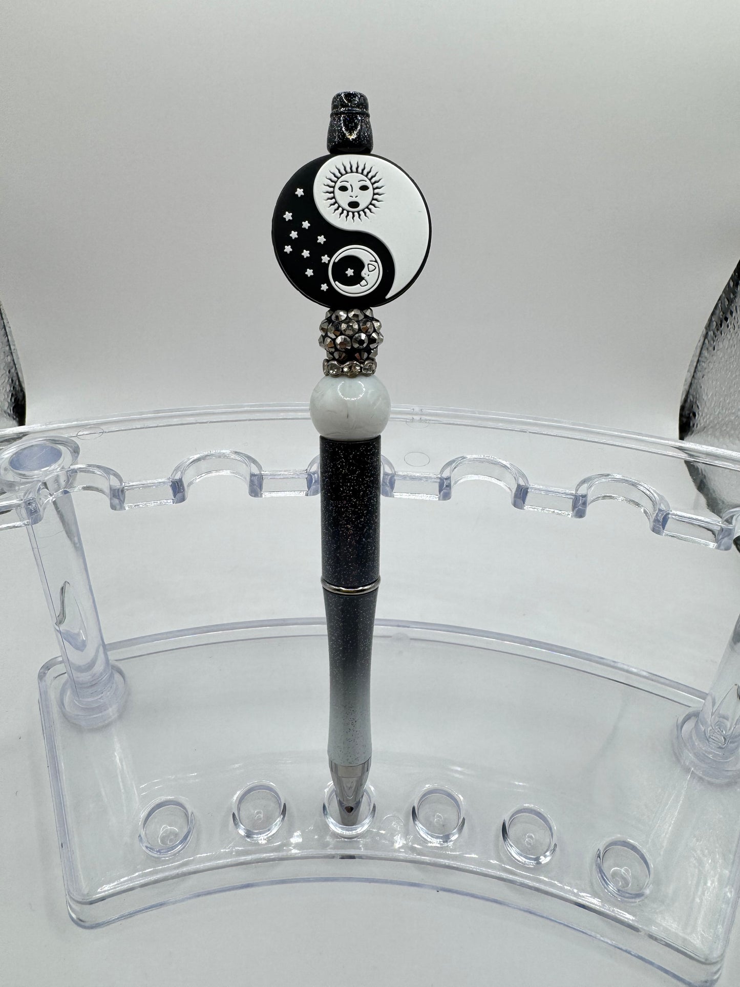 Sun/Moon Faced Yin-Yang Black Ombré Pen